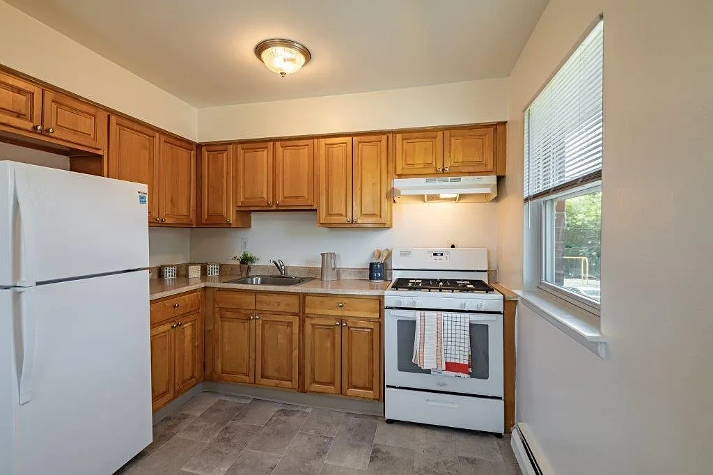 Glen Ellen Apartment Homes – photo 1