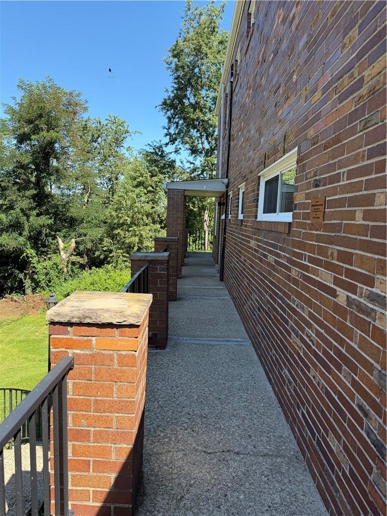 735 Athalia St unit 2 – photo 2