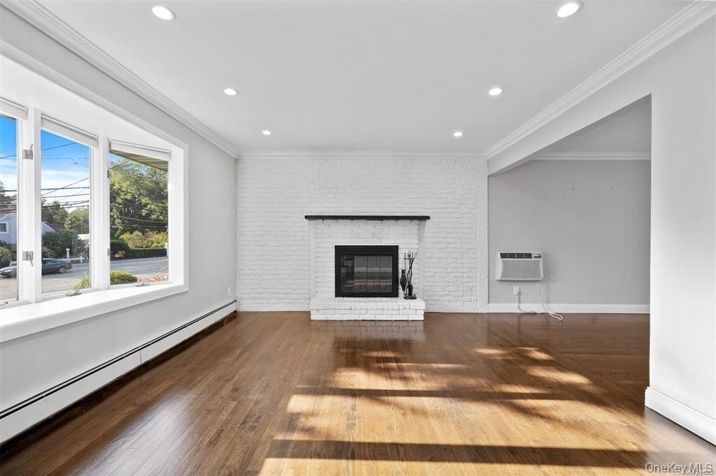 228 Oakwood Rd – photo 1