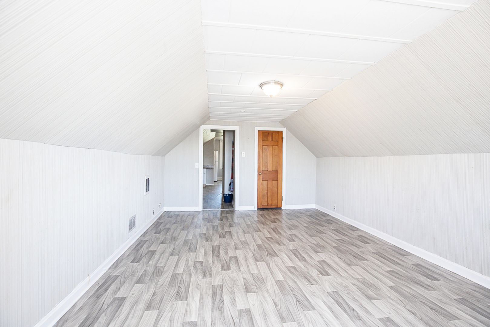 8505 Garfield Blvd unit Unit 3 – photo 5