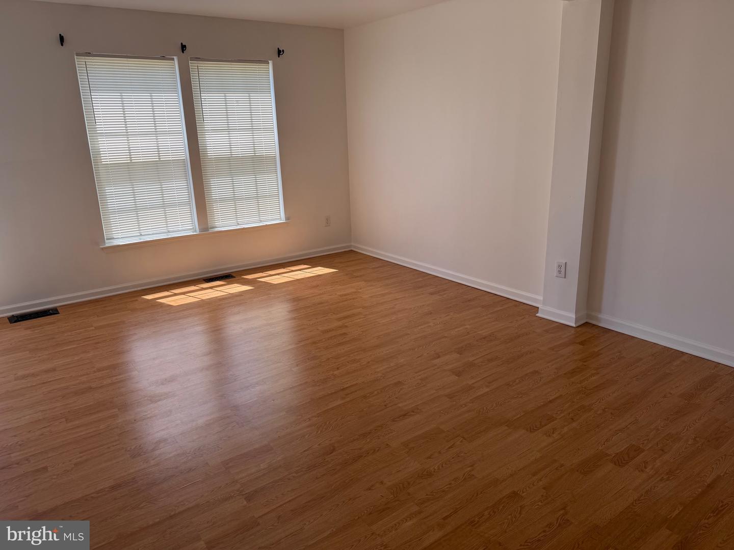 268 Regents Cir – photo 4