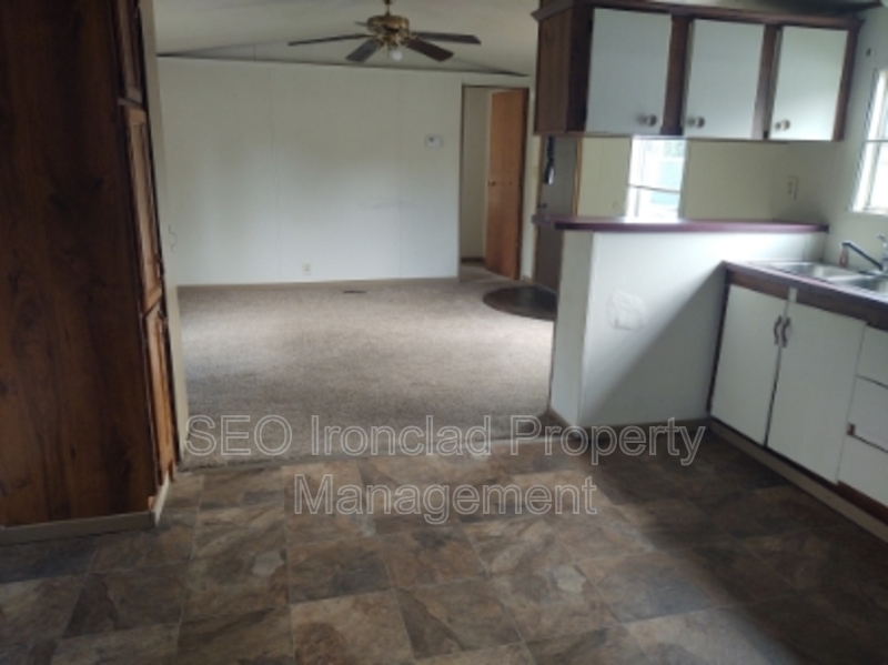62846 Byesville Rd unit F – photo 2