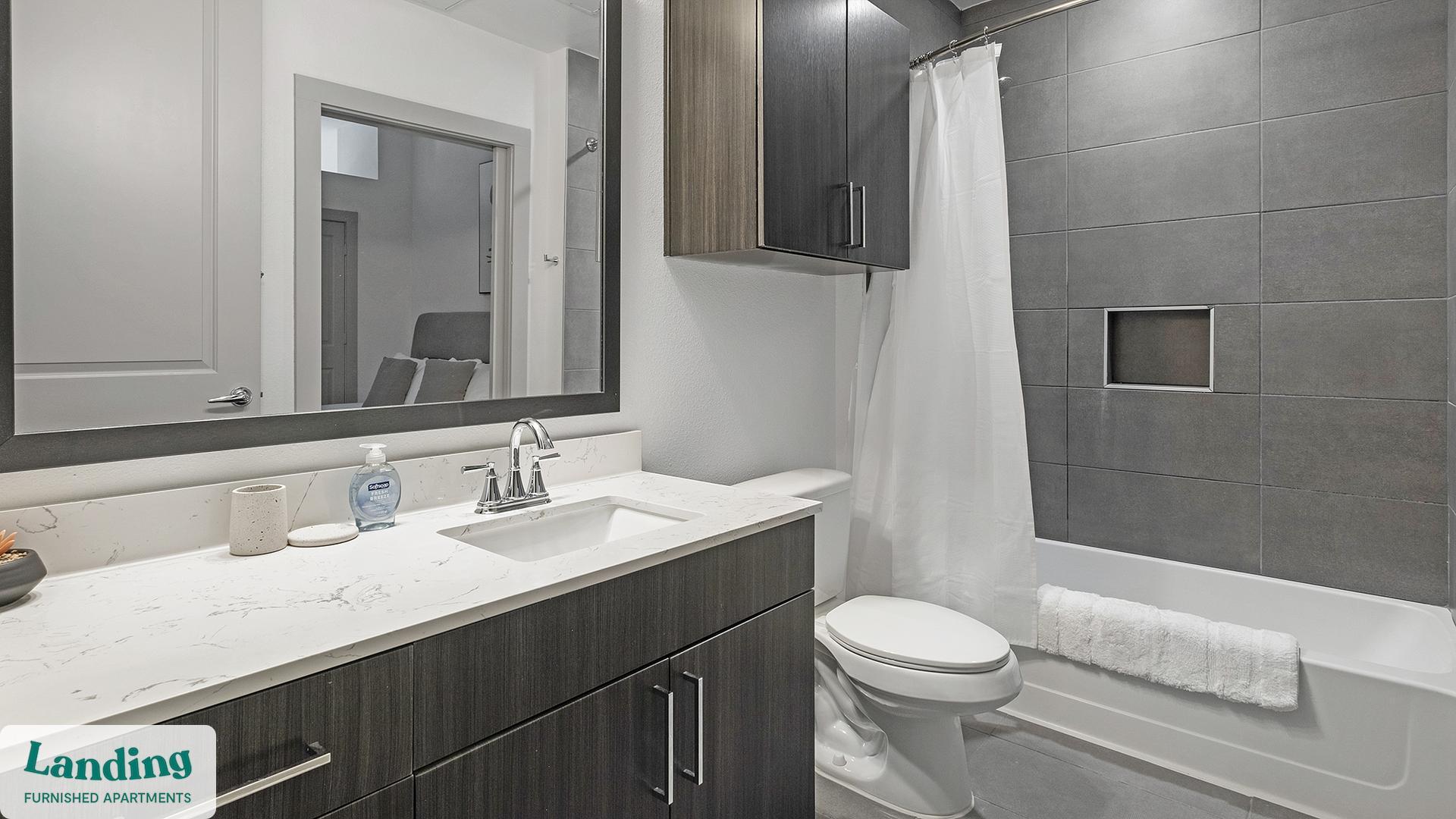 3030 Summer St unit 543 – photo 4