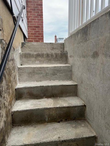 315 Cedar Ct – photo 2