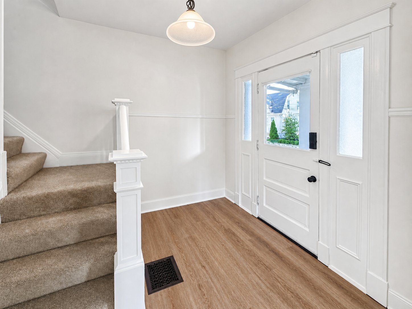 2715 Griffiths Ave – photo 3