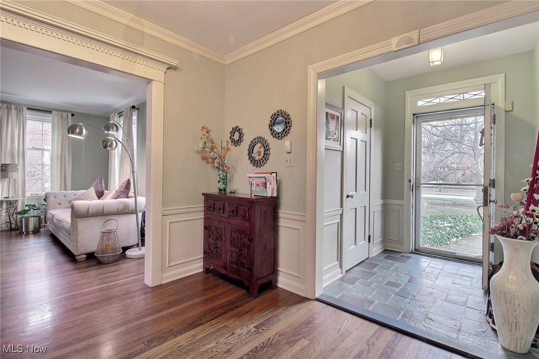 14575 Shaker Blvd – photo 2