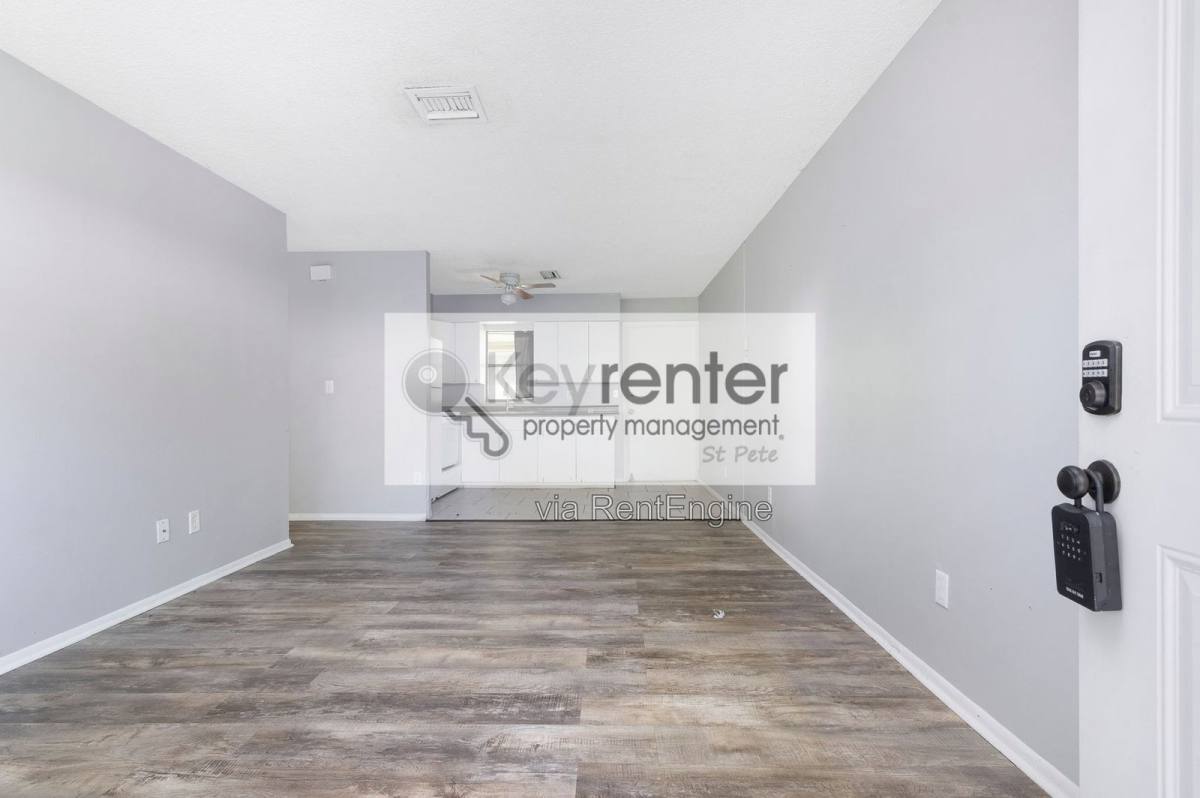 15248 George Blvd unit C – photo 5