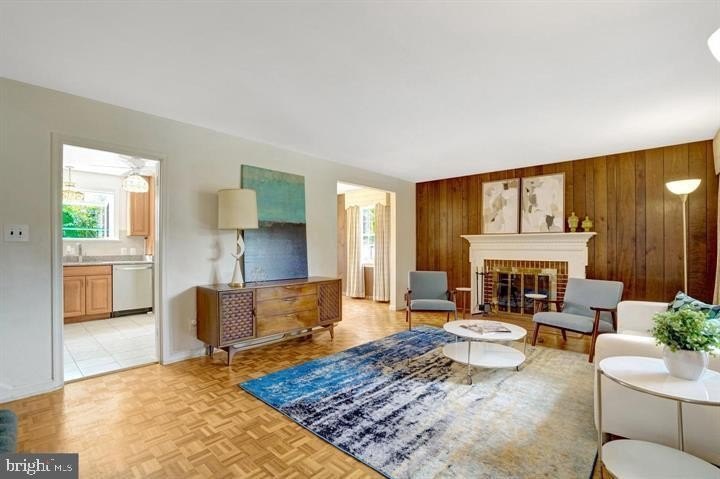 4902 Ravensworth Rd – photo 4