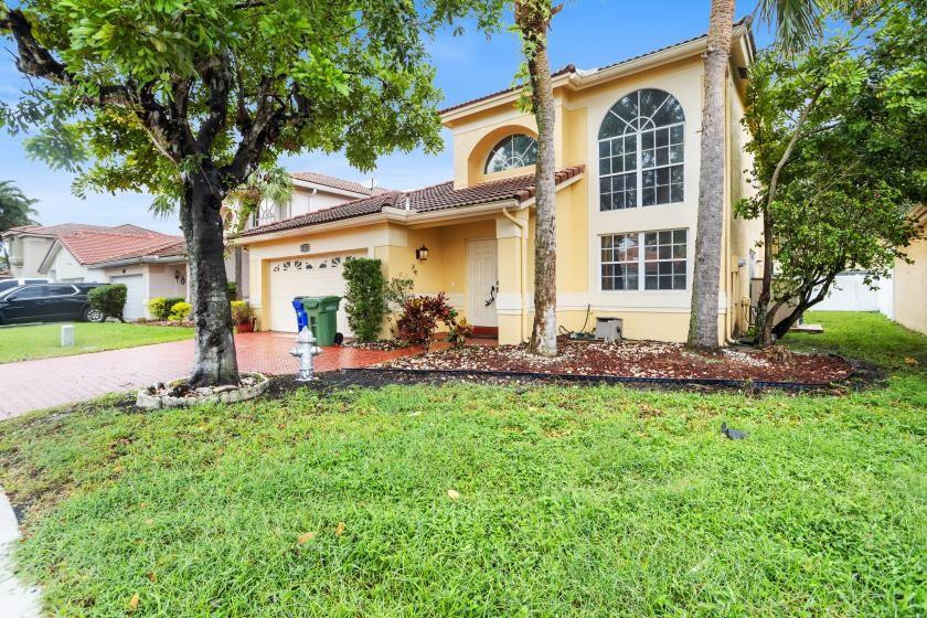 3178 NW 72nd Ave – photo 1