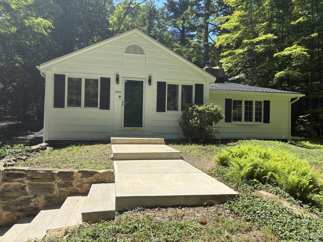 2020 Woodstock Rd – photo 2