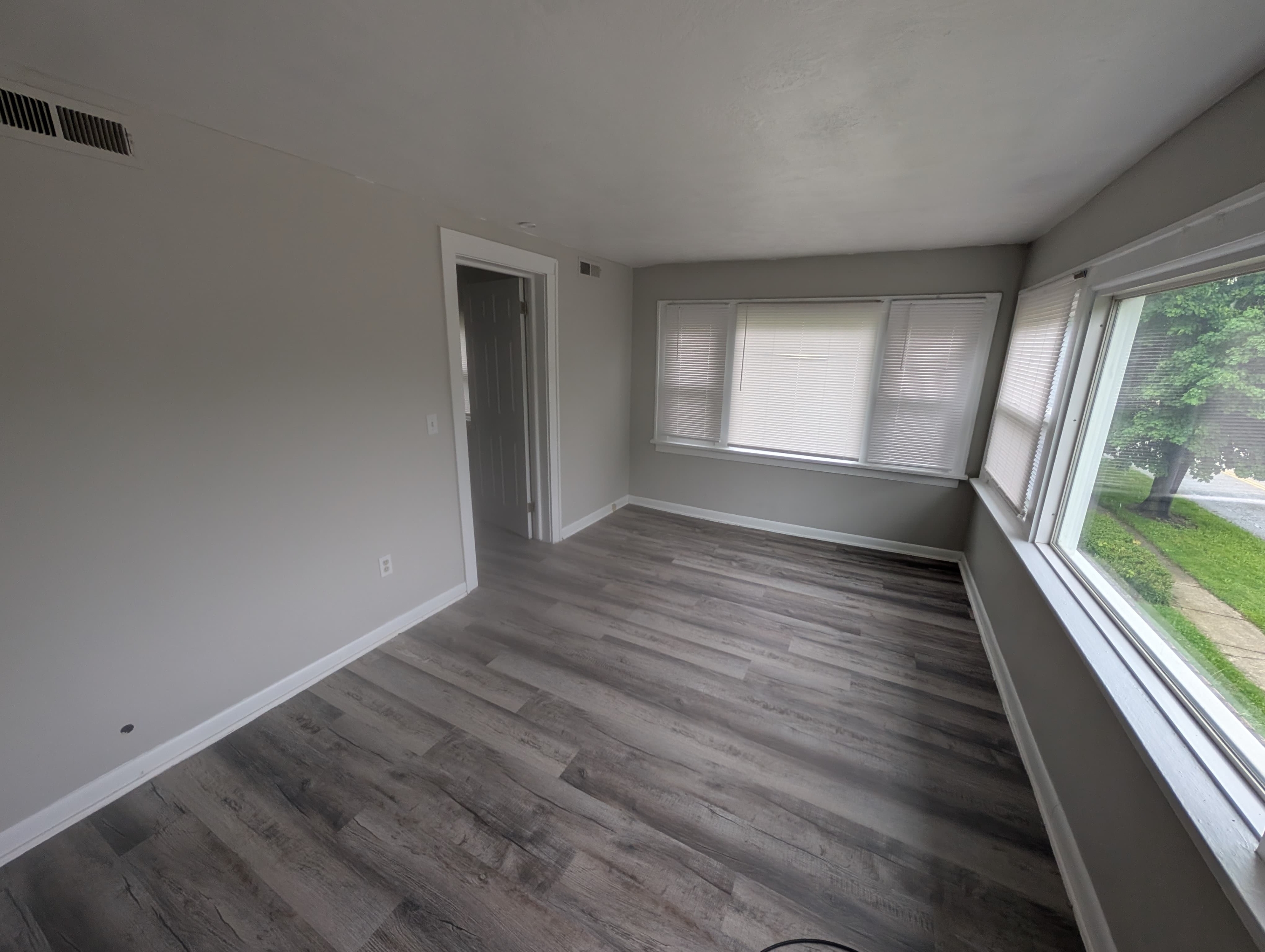 608 W Highland Ave – photo 2