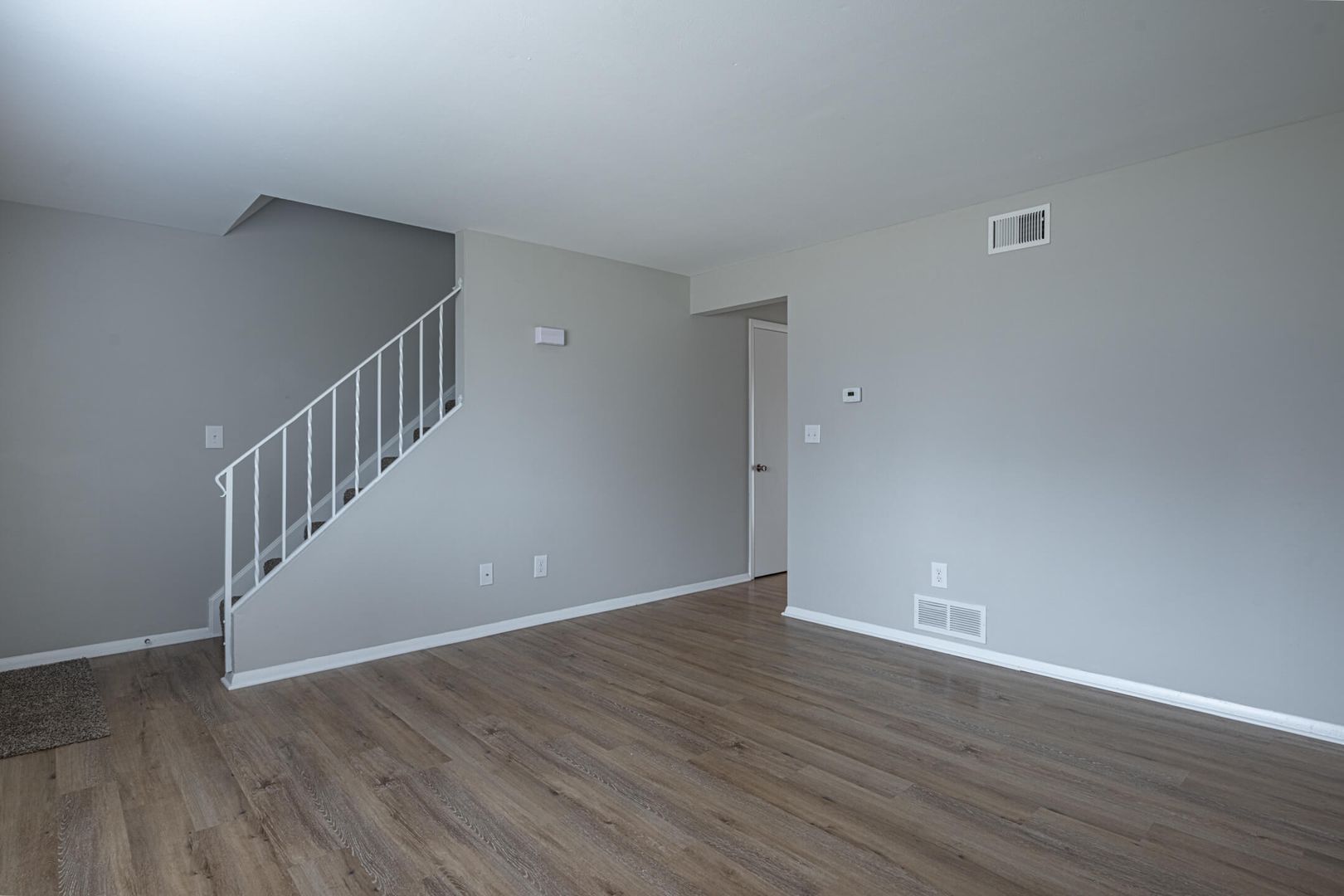 4370 Flowerdale Ave unit 4370 Flowerdale Ave C – photo 3