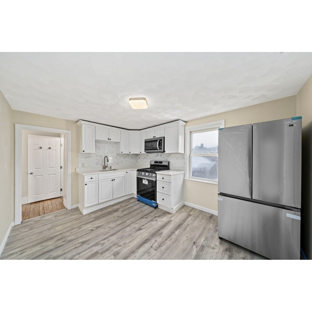 49 A Massasoit Ave unit 2 – photo 1