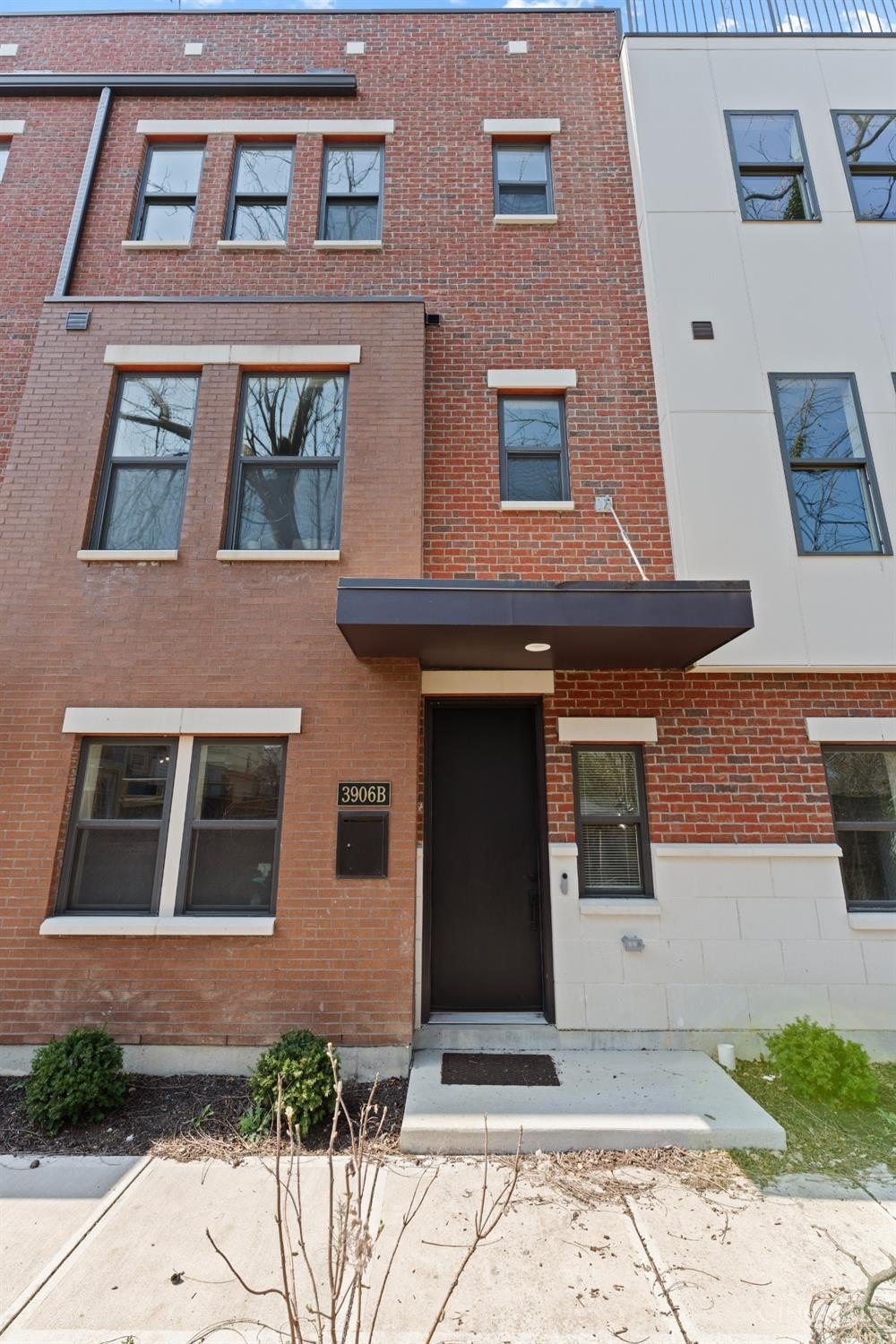 3906 Edwards Rd #B – photo 1