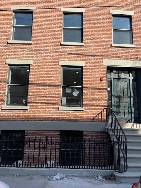 70 Wayne St #1 – photo 1