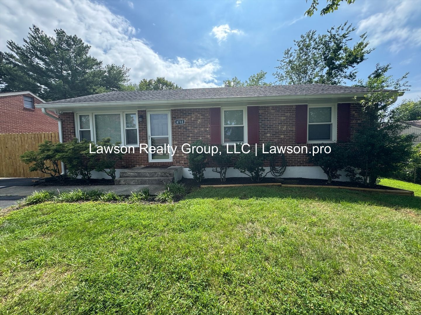 4711 Pennsylvania Ave NE – photo 1