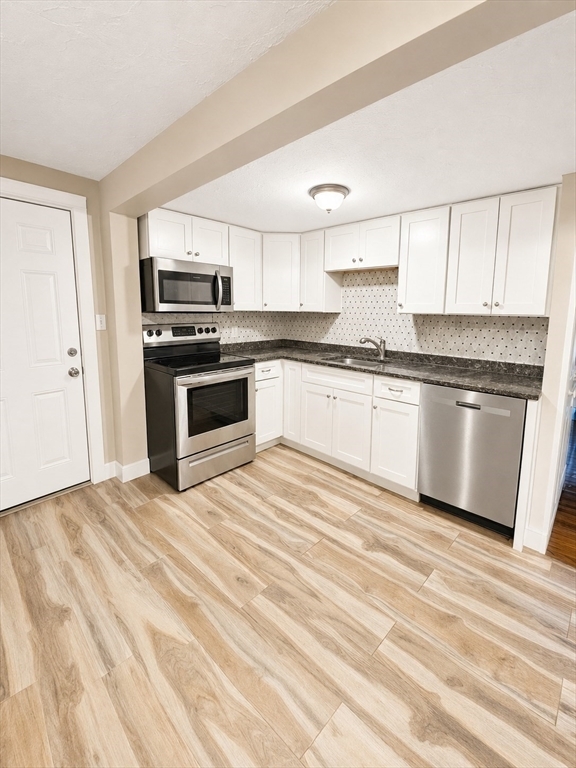 549 Mattakeesett St unit a – photo 2