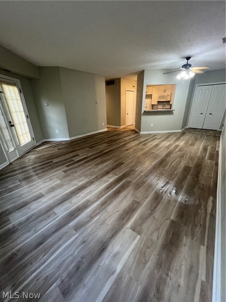 320 Village Pointe Dr unit 1 – photo 4