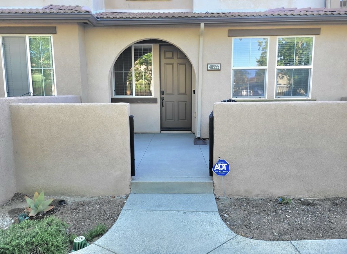 40955 Belleray Ave – photo 4