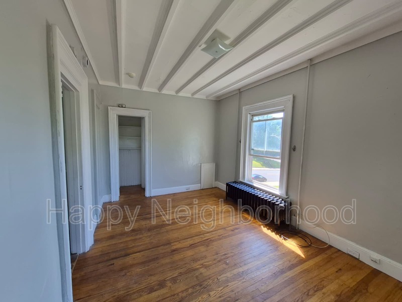 216 E Main St unit 7 – photo 3