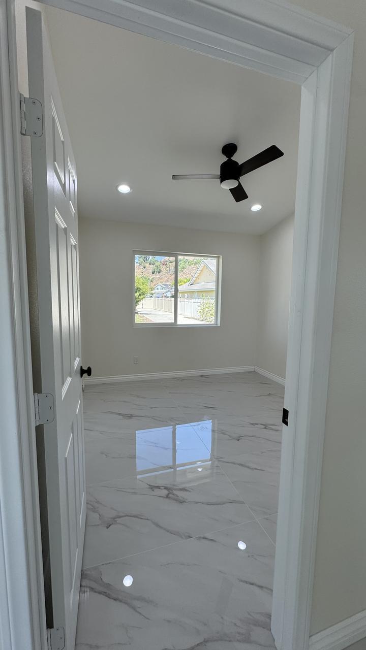 28349 Saffron Ave – photo 2