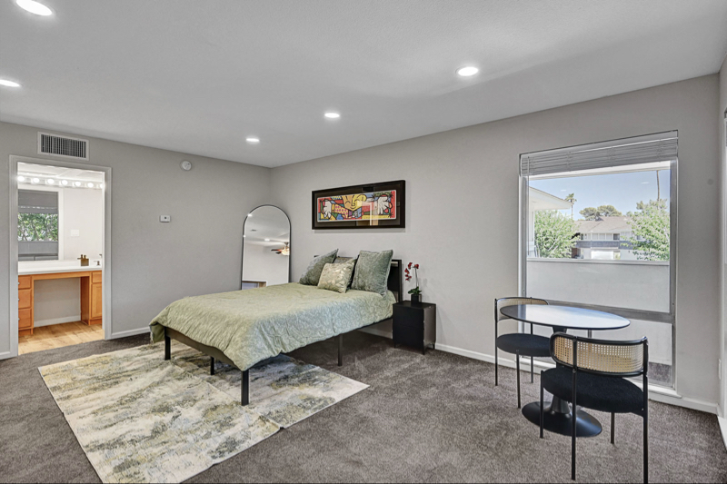 730 Oakmont Ave – photo 3