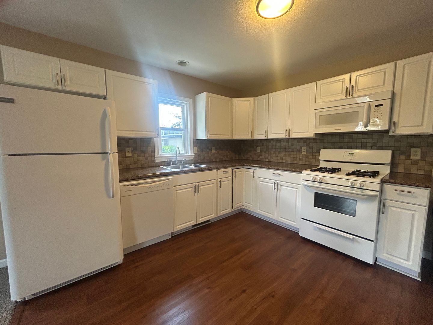 61 Columbia Ave unit 101 – photo 3