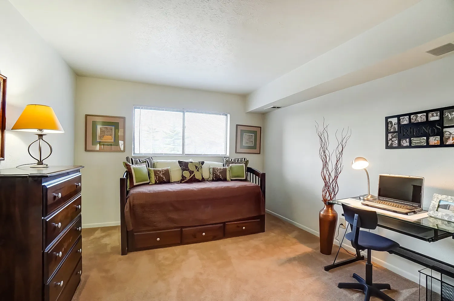 Campus View Apartments – photo 4
