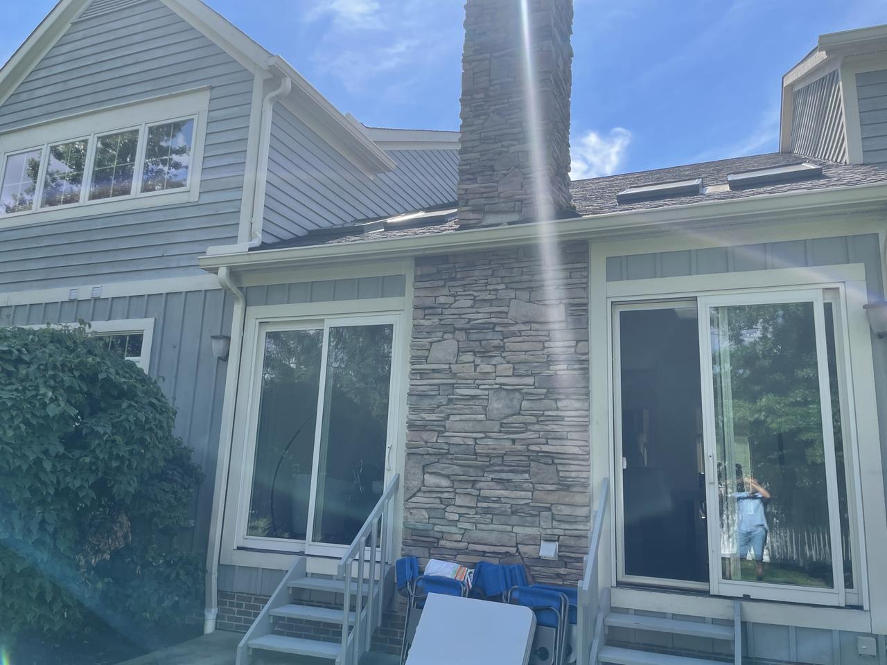 2436 Richmond Rd – photo 1