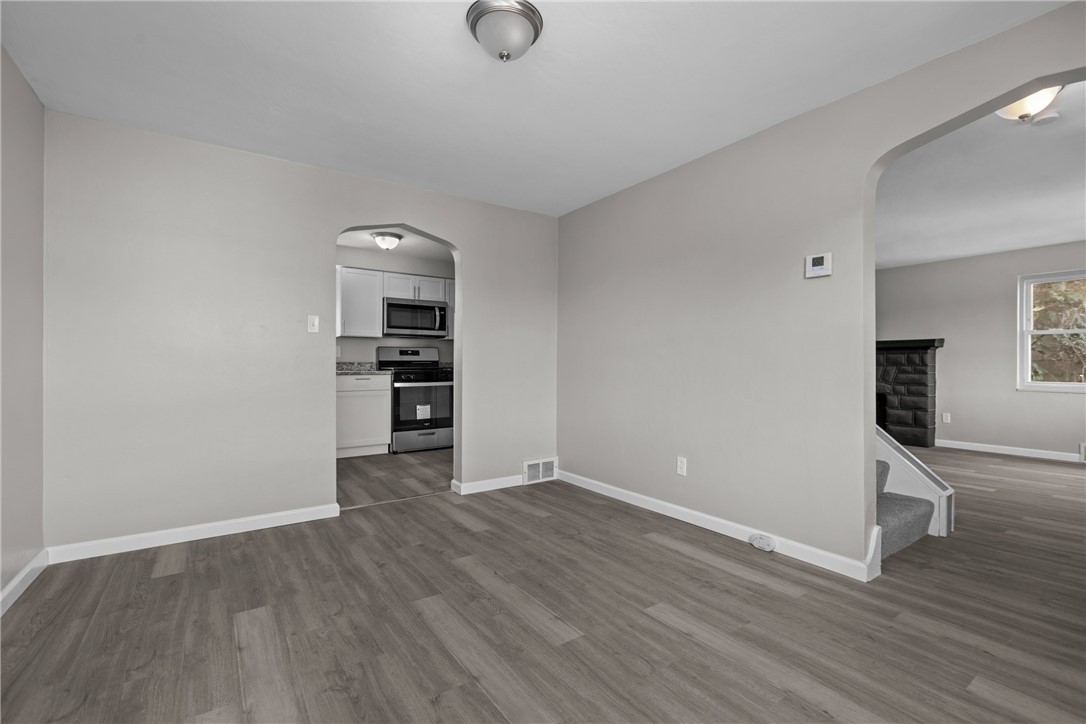 2982 Kestner Ave – photo 5