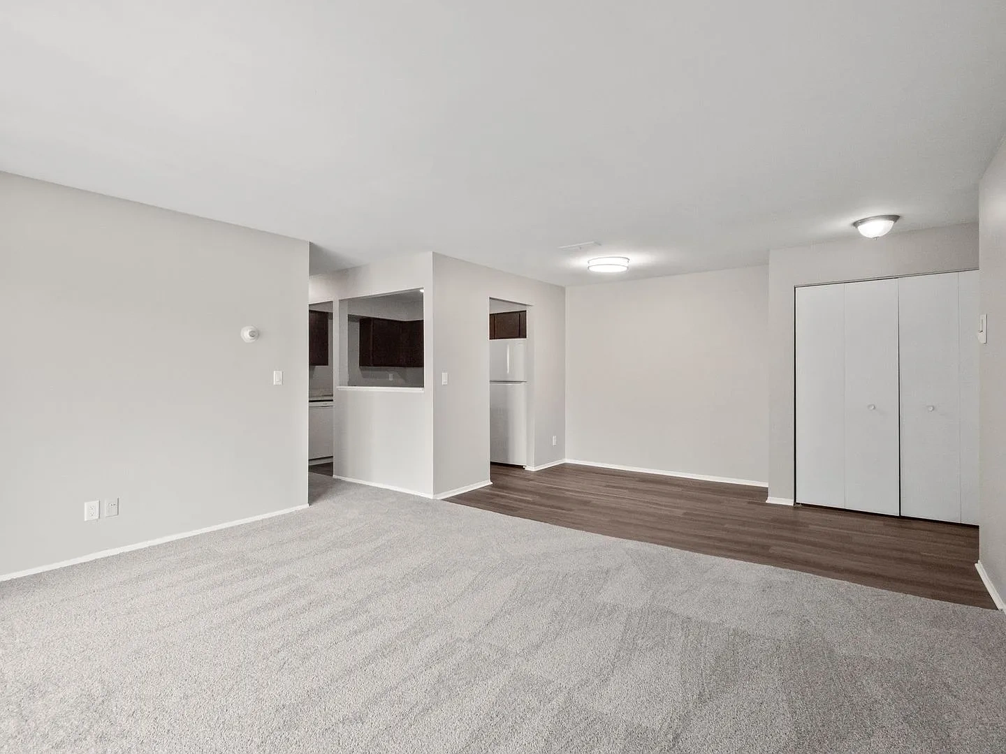 Chalet Villa Lakefront Community – photo 3