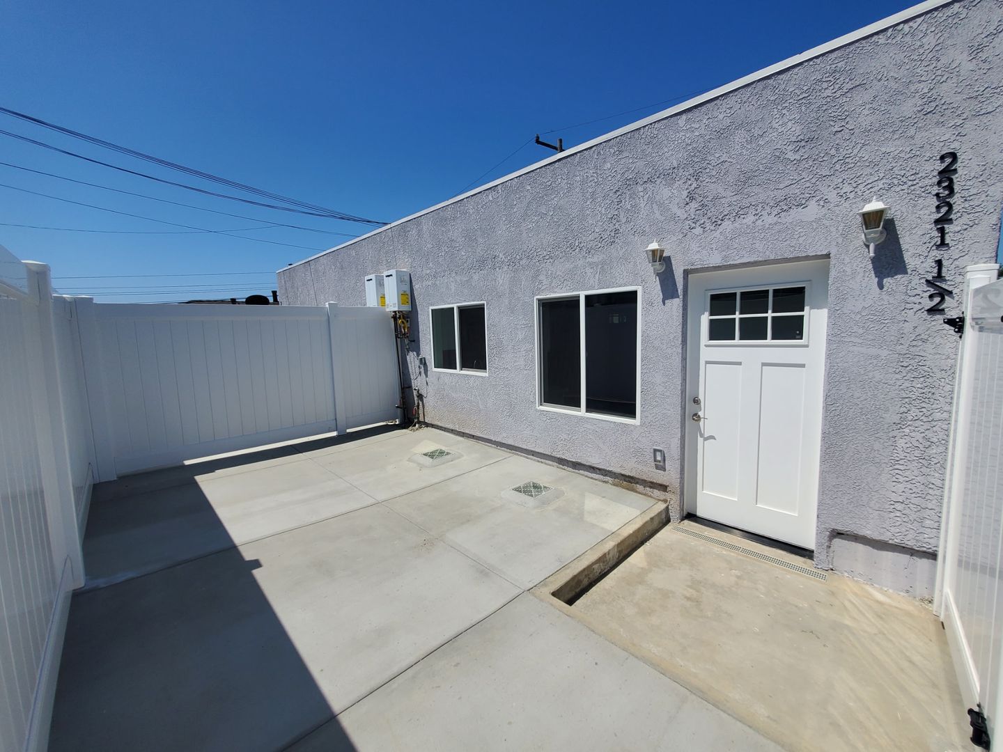 2323 Lemon Ave unit 2323 1/2 B – photo 5