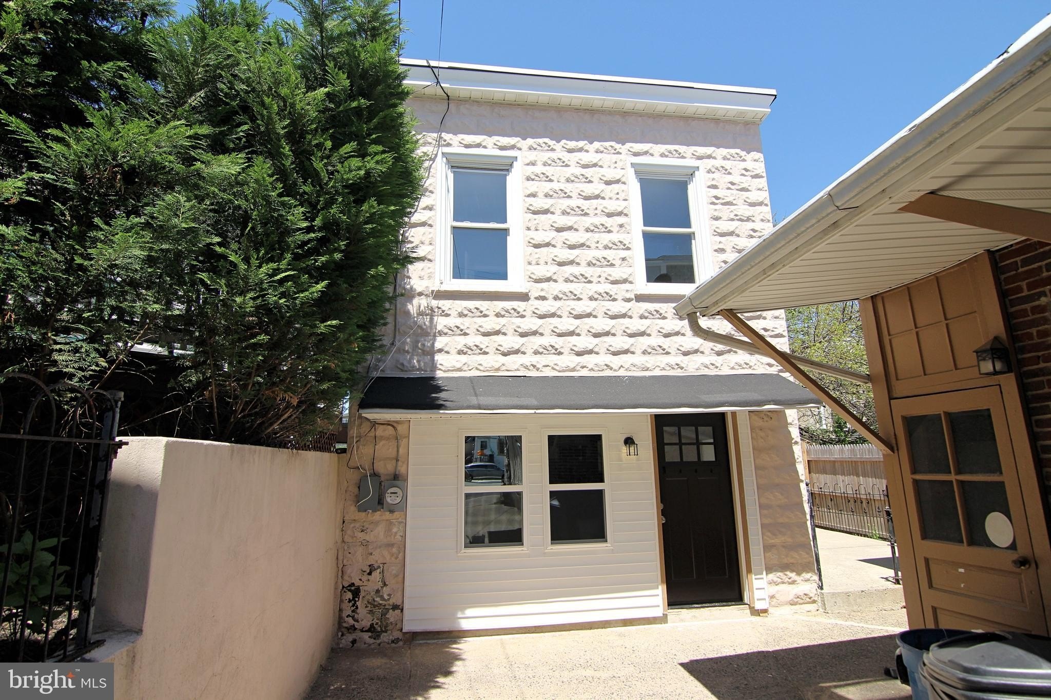 617 Ford St #4 – photo 1