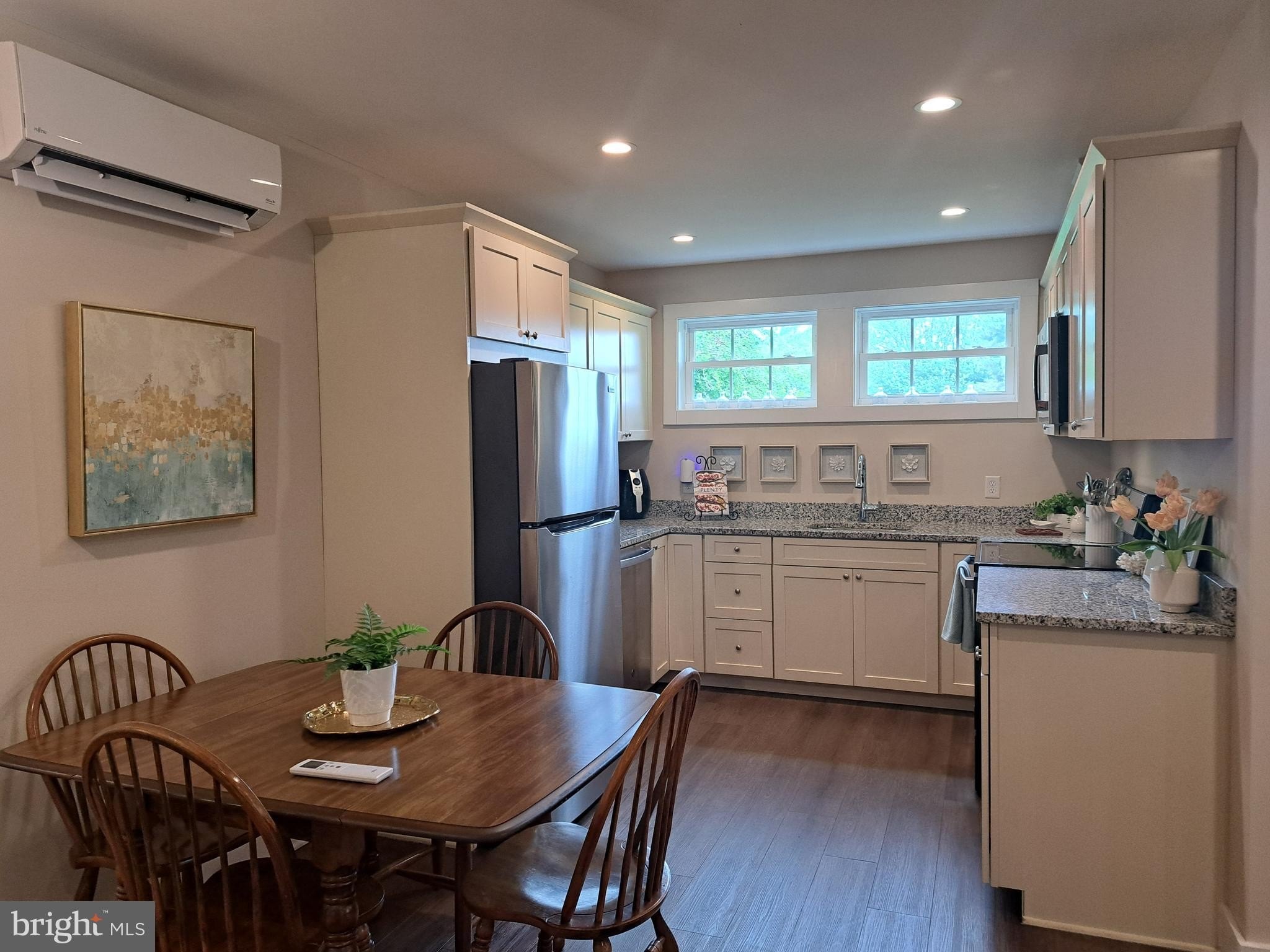 15550 New Rd – photo 3
