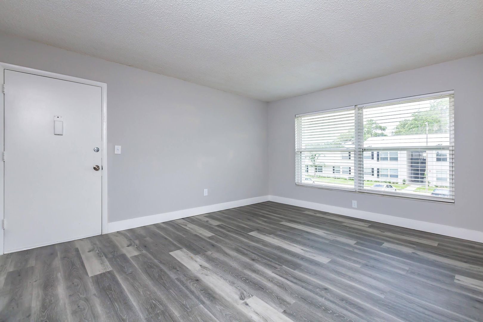 7702 Rivergate Dr – photo 4