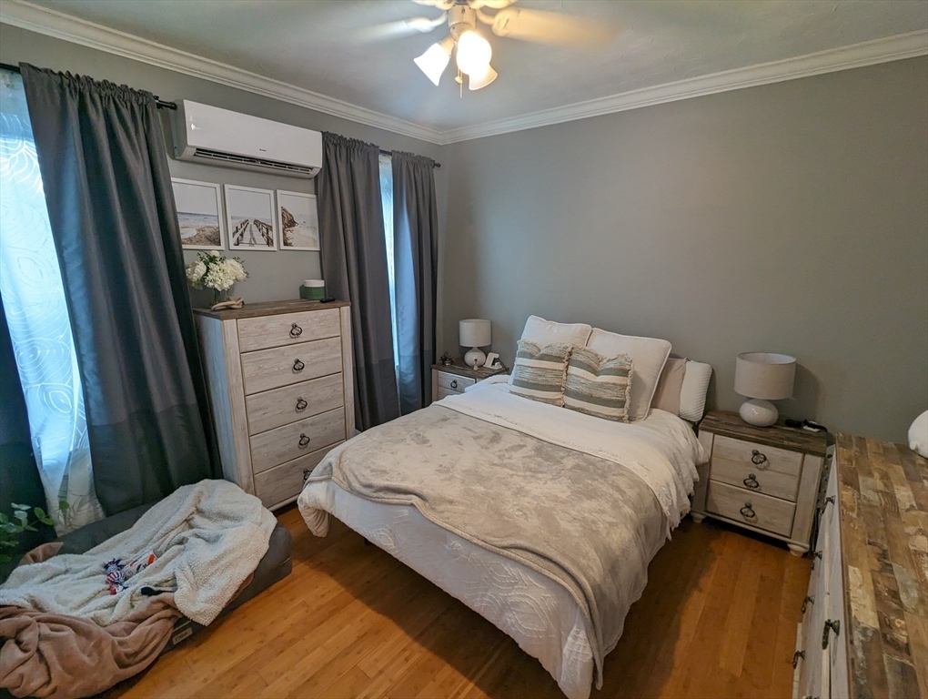 74 Bayswater St unit 2 – photo 5