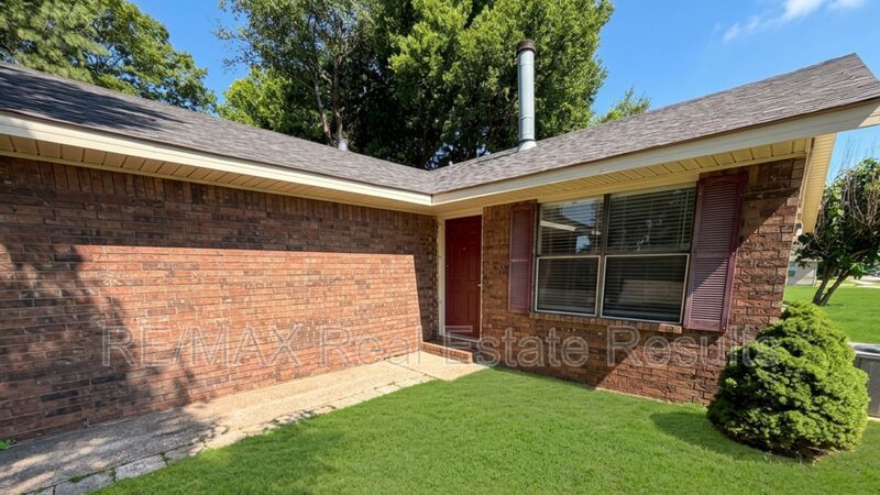 4416 Acoma St – photo 4