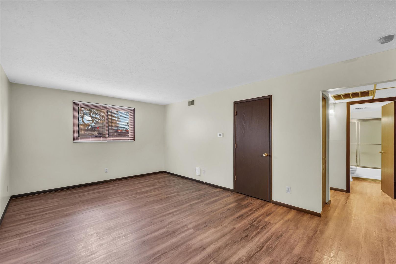 6 Willedrob Rd unit 16 – photo 2