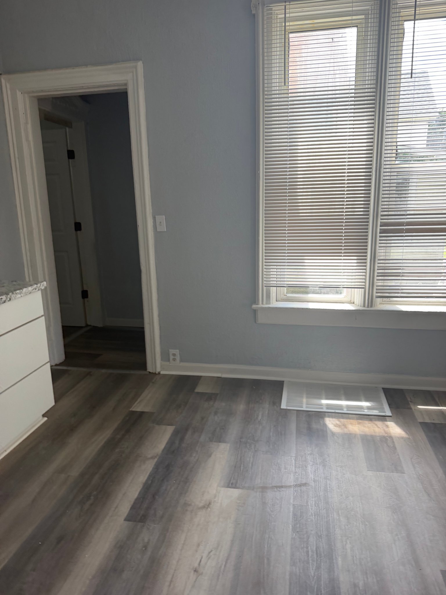 1215 Racine St – photo 4