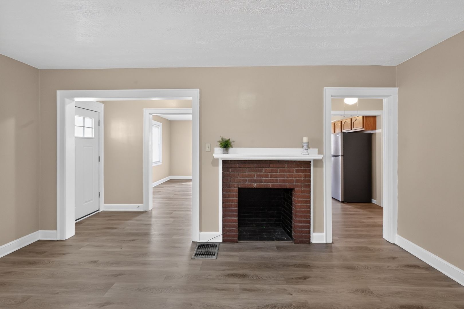 1337 Ivydale Ave SW – photo 5