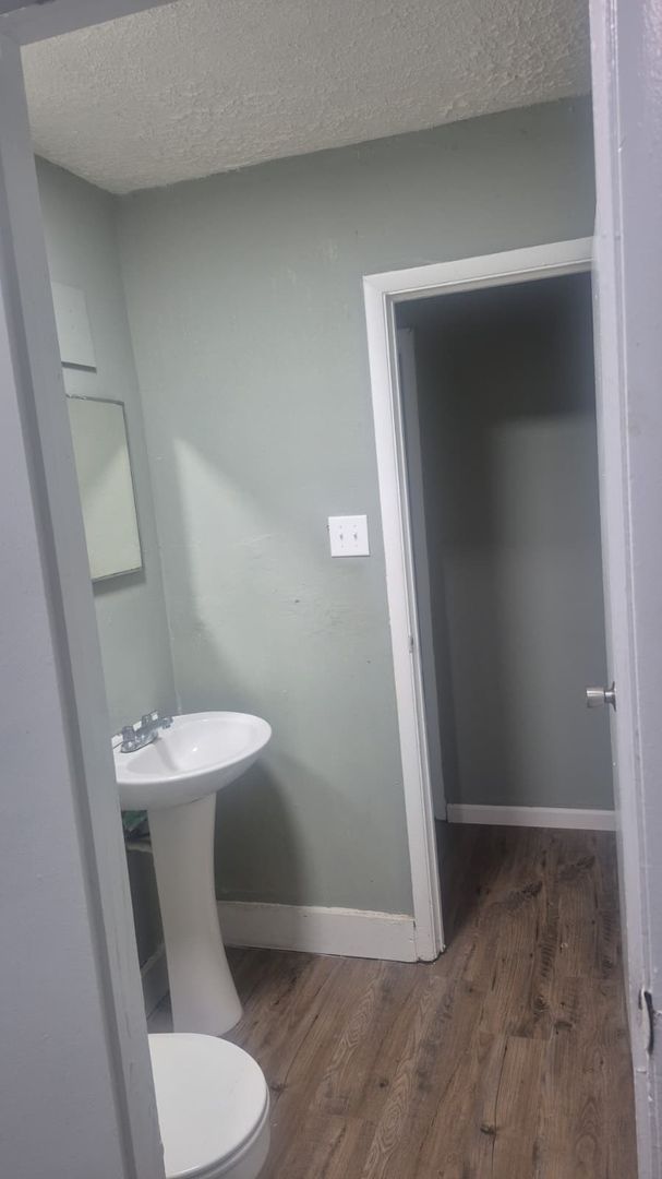 314 W Thomas Ct – photo 2