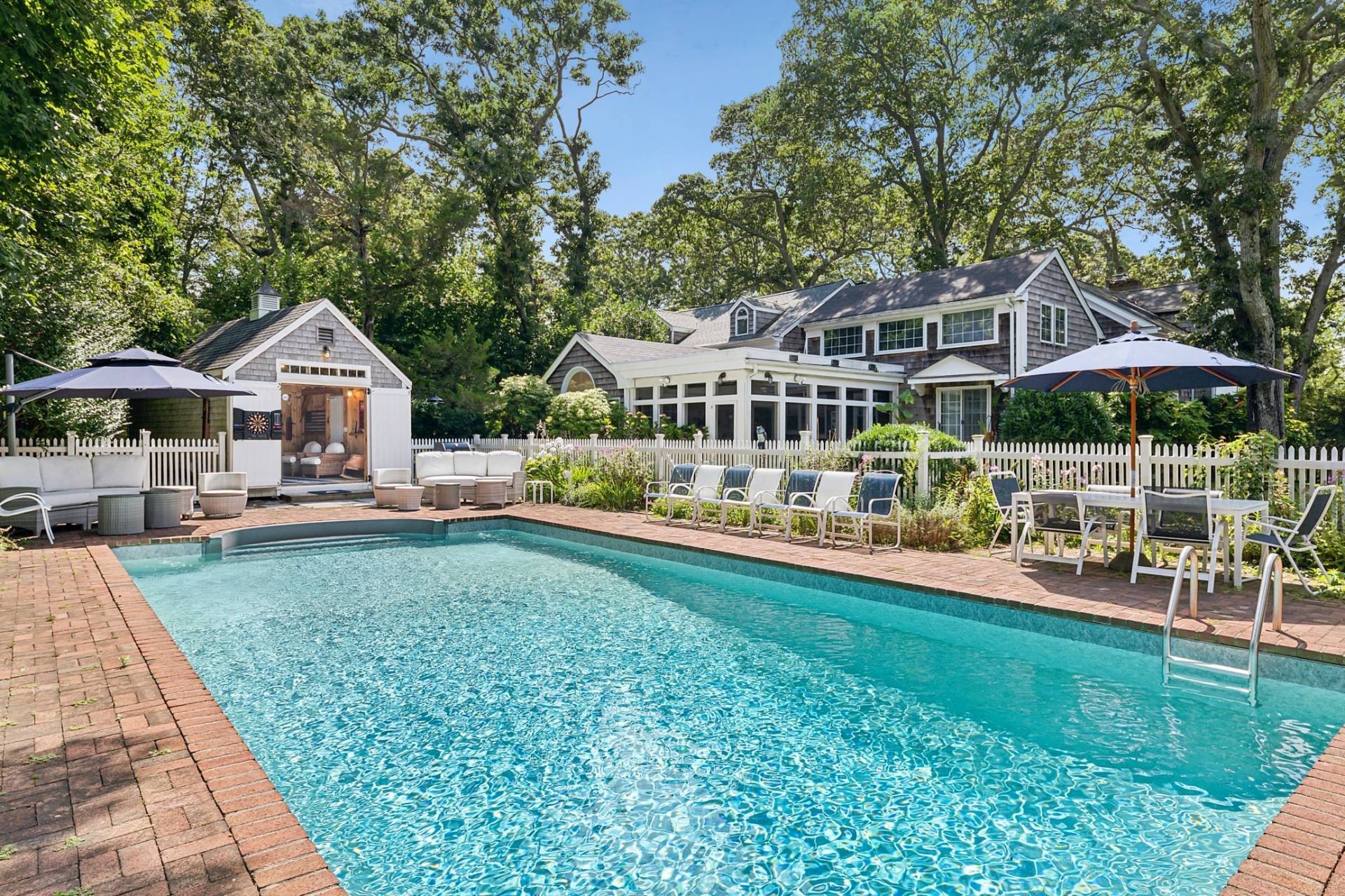 3 Shelter Island Ave – photo 1