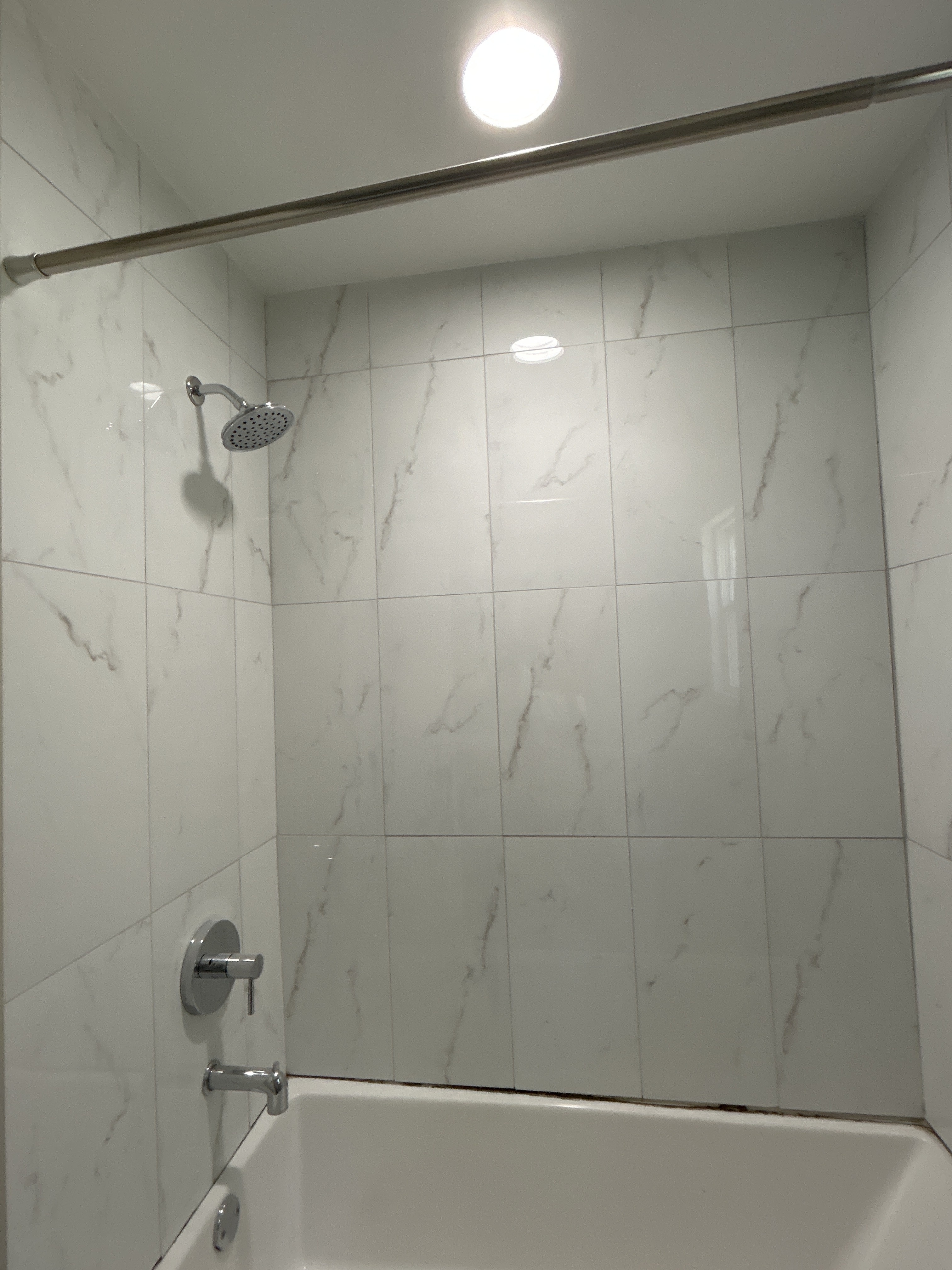 555 Glencove Dr – photo 4
