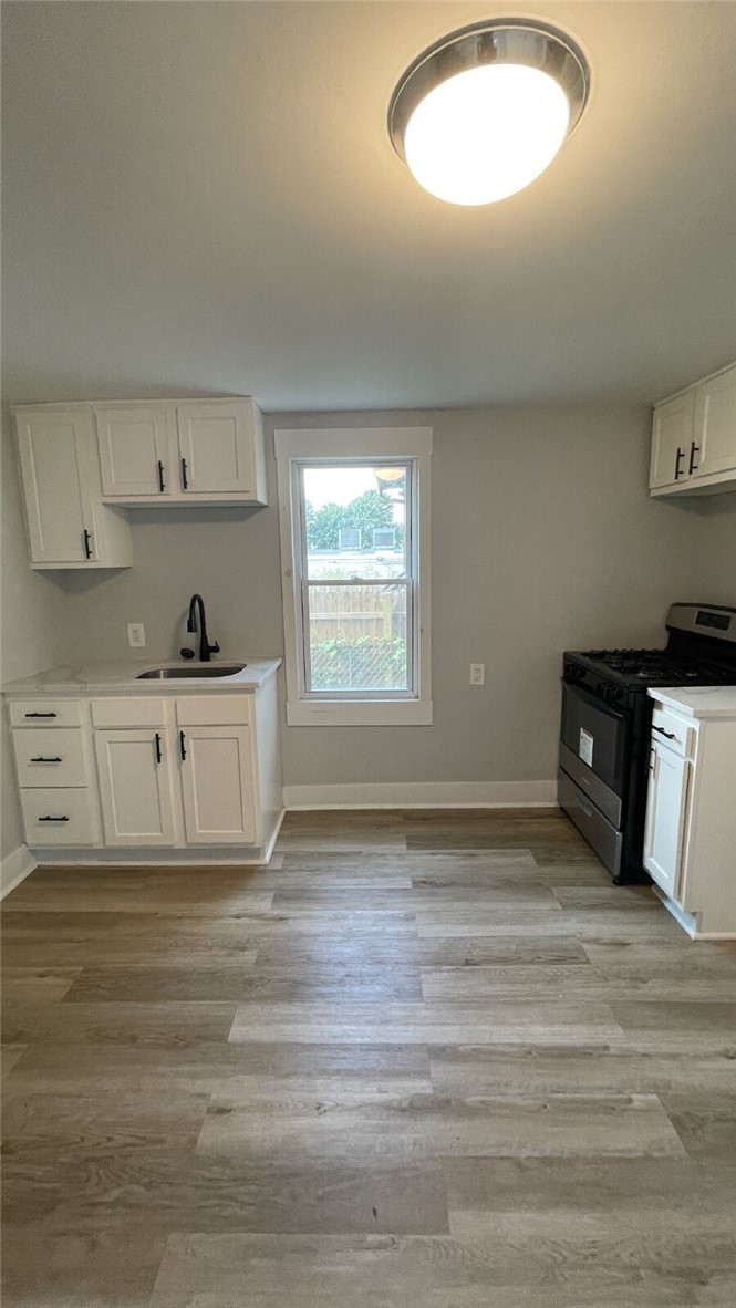 7526 Dickson St – photo 3