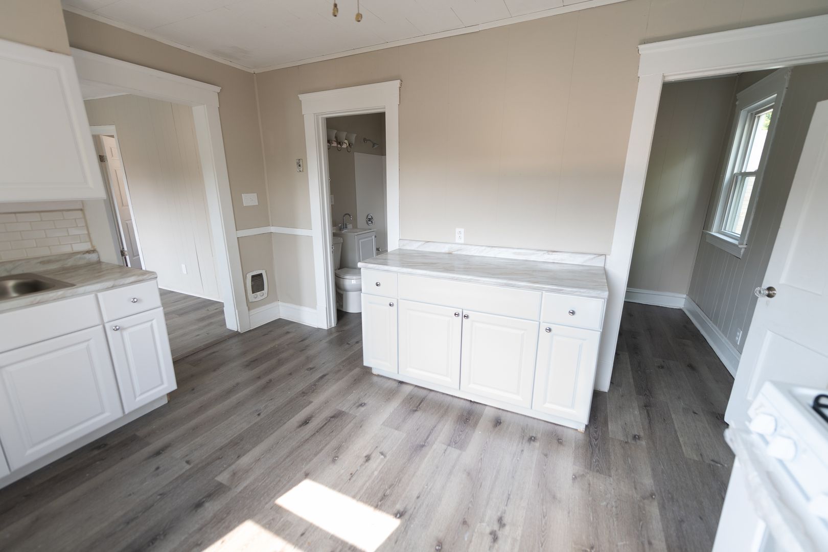 1310 Buhrer Ave unit Up – photo 5