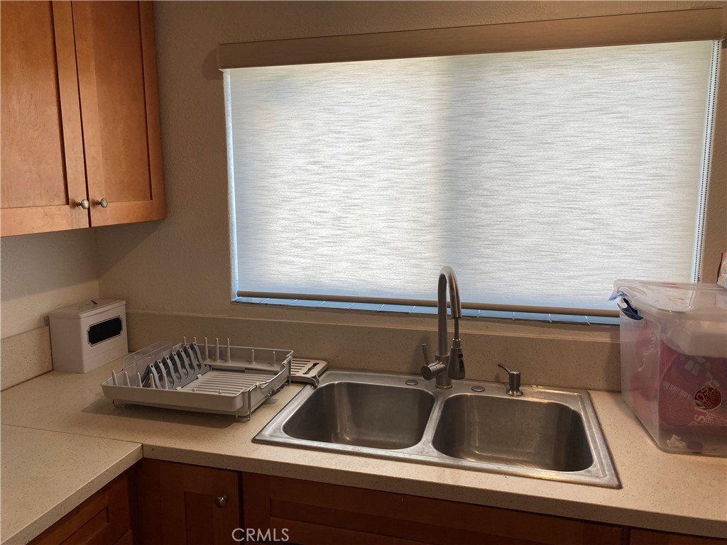 19216 Kendall Dr – photo 5