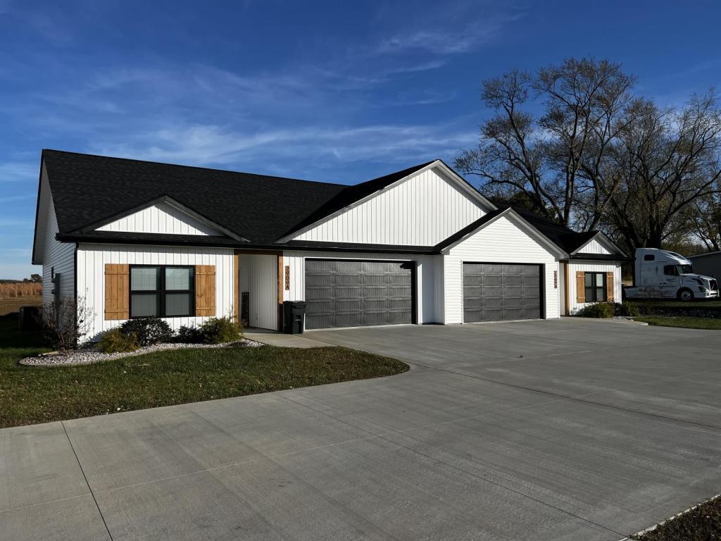 2755 S Market St – photo 1