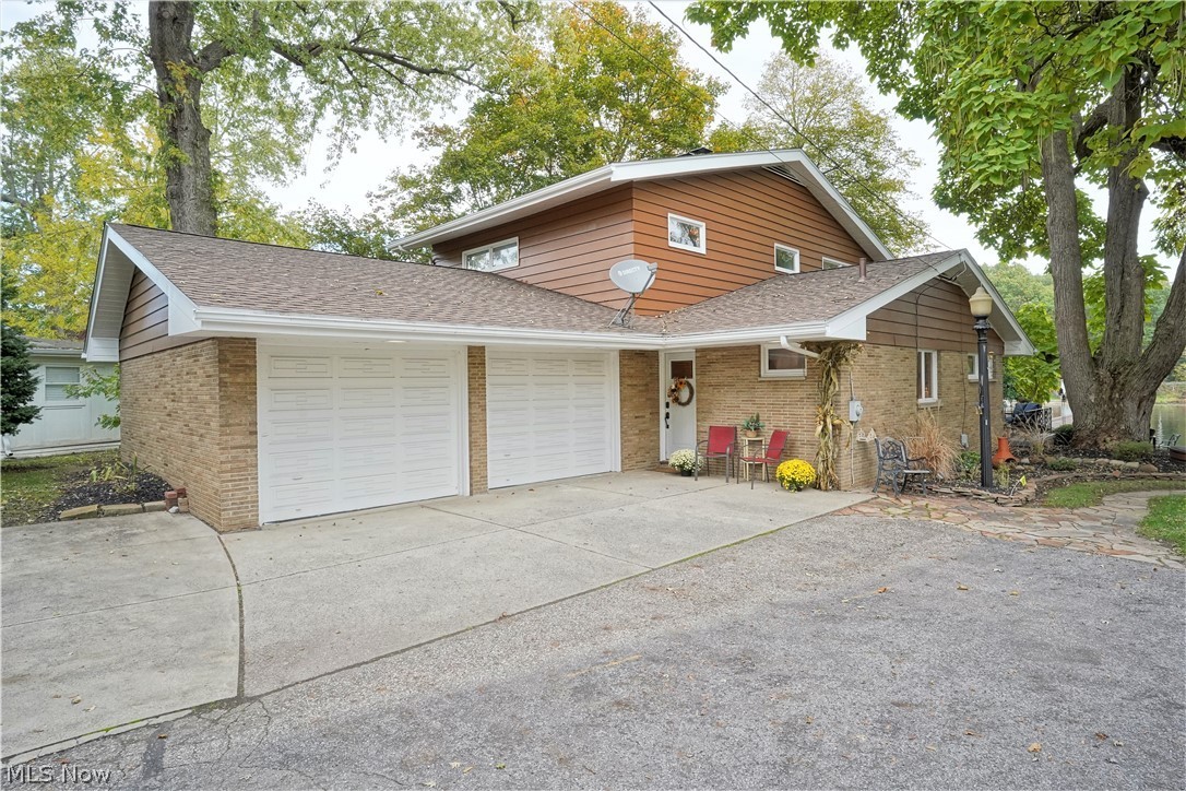 4184 Hunsicker Dr – photo 2