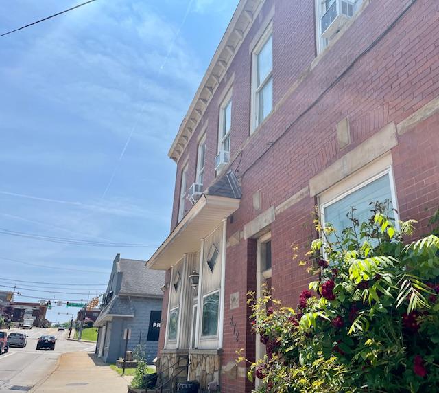 372 Washington Ave unit 1 – photo 1