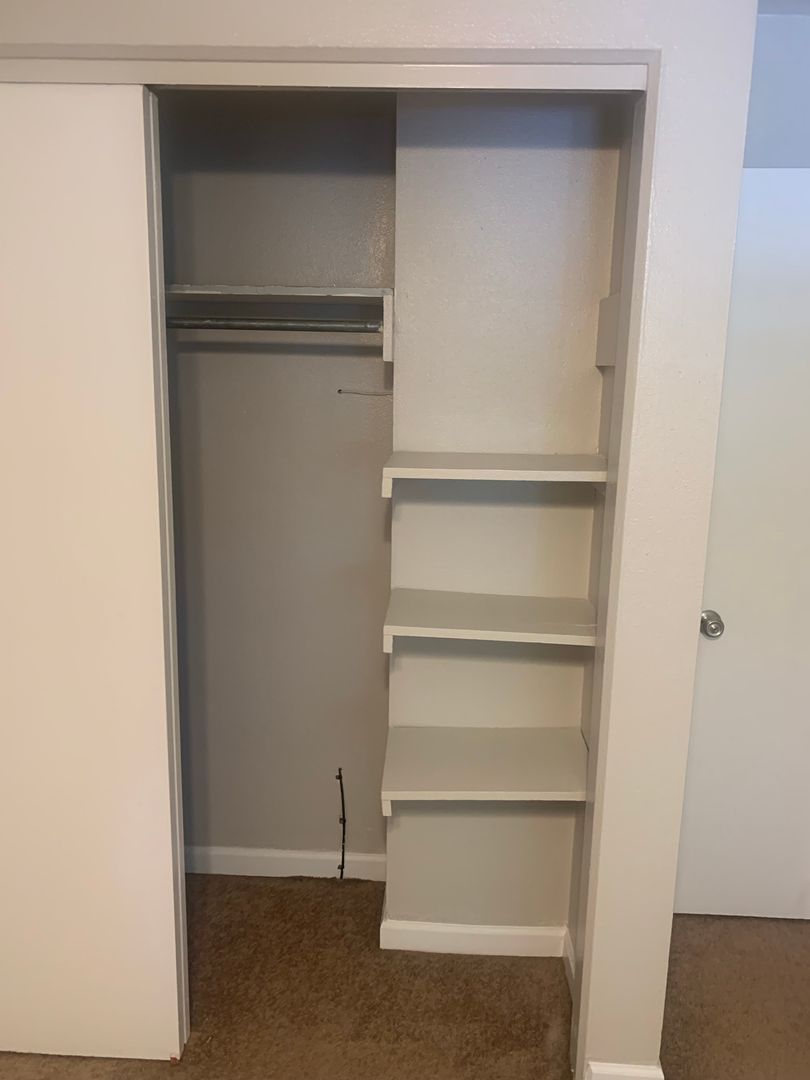 518 Hillsboro Ave unit 518-11 – photo 5